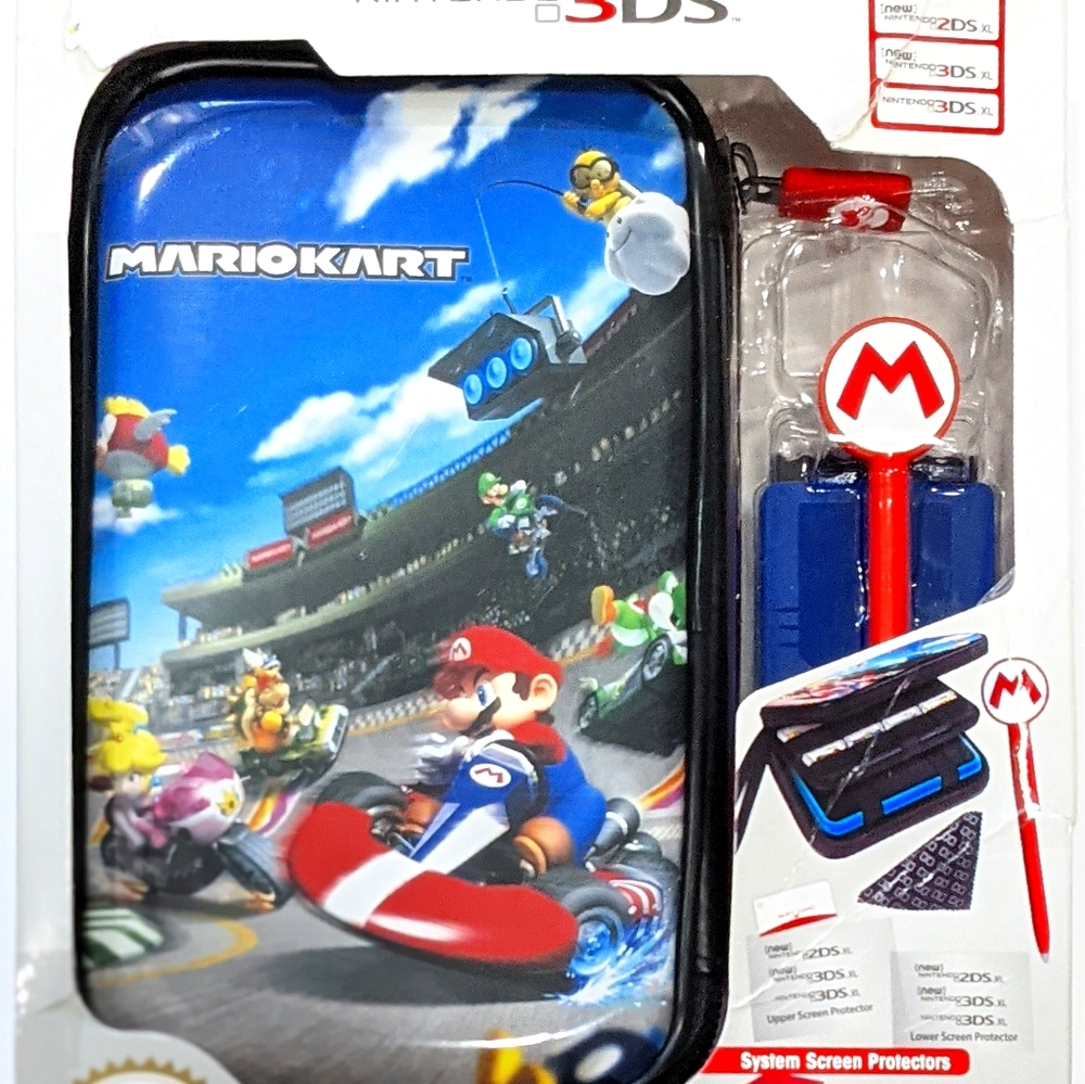 MarioKart Nintendo 3DS Traveler Set